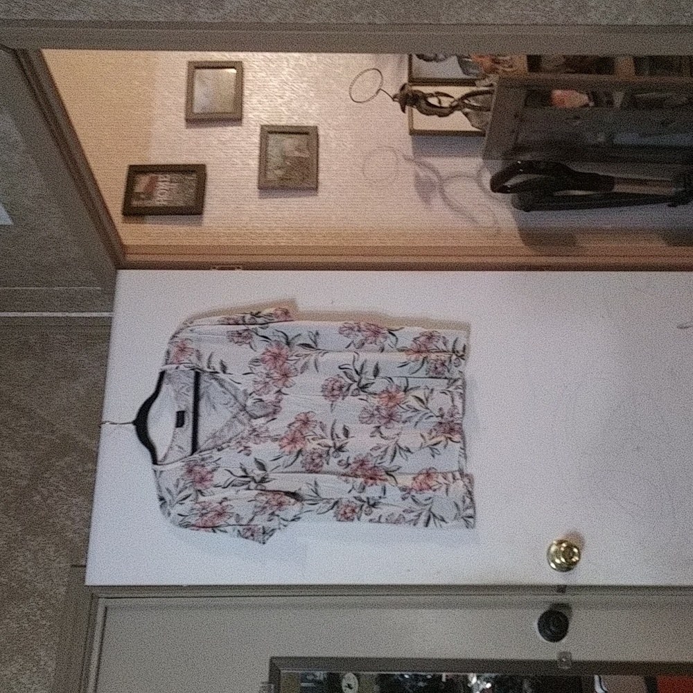 Women's shirt